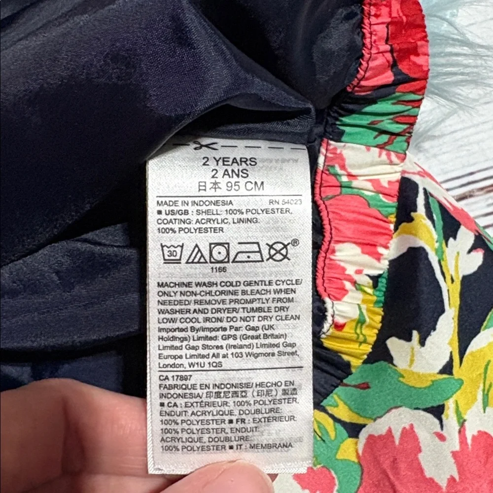 GAP Toddler Floral Jacket - Navy and Multicolor go windbreaker sz 2T